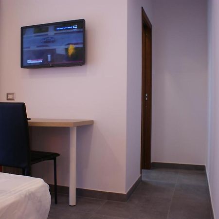 B&B Isole - Rione Alto 那不勒斯 外观 照片
