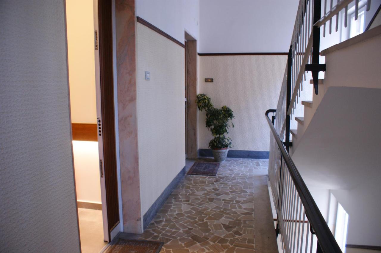 B&B Isole - Rione Alto 那不勒斯 外观 照片