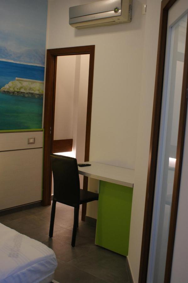 B&B Isole - Rione Alto 那不勒斯 外观 照片